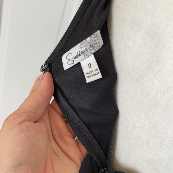 SPEECHLESS•Embellished One-Shoulder Gown - Picture 8 of 9